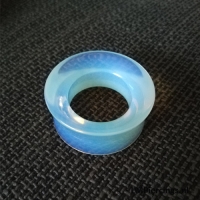 32 mm Double-flared tunnel opalite